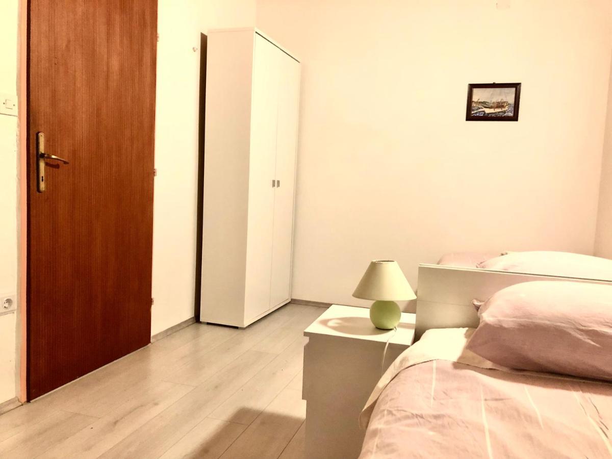 Nar Apartment Mrljane Buitenkant foto