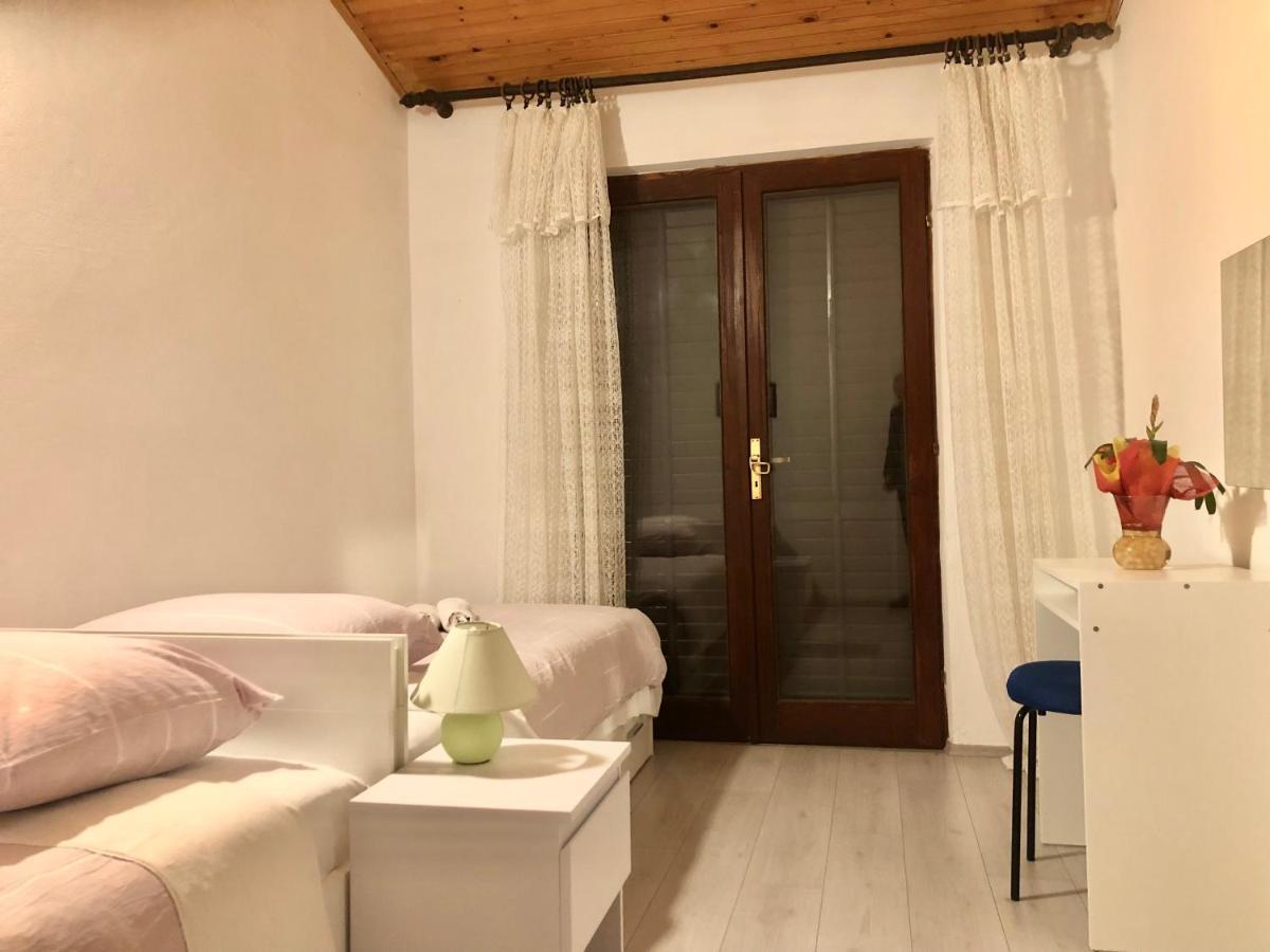 Nar Apartment Mrljane Buitenkant foto