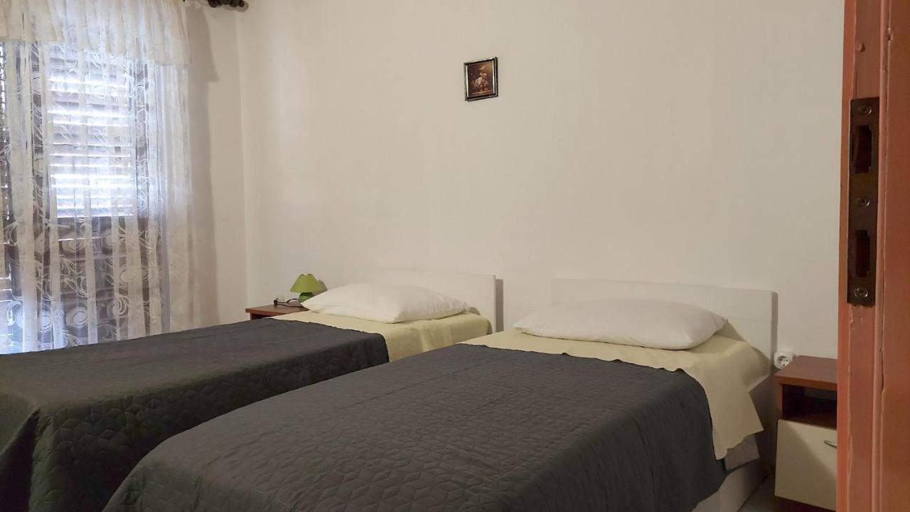 Nar Apartment Mrljane Buitenkant foto