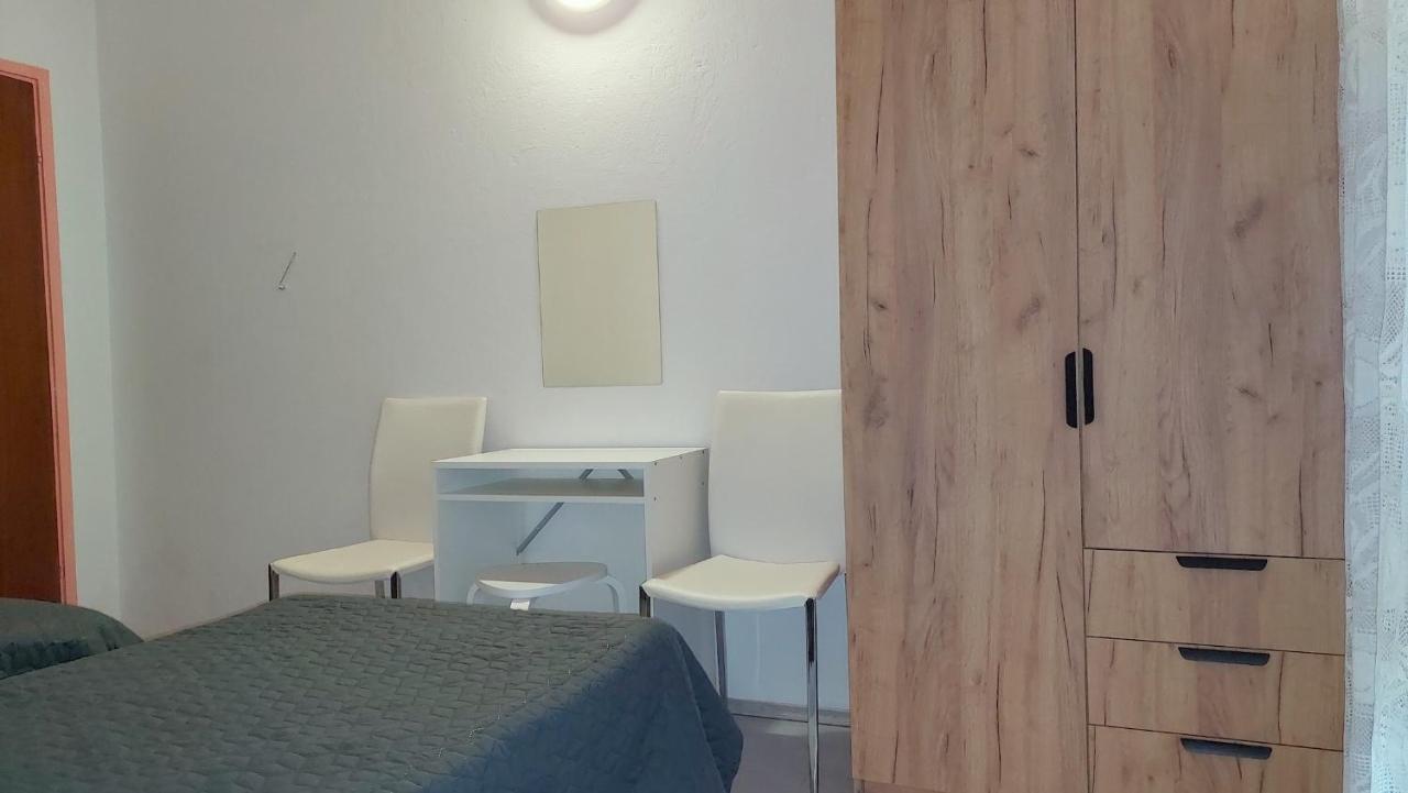 Nar Apartment Mrljane Buitenkant foto