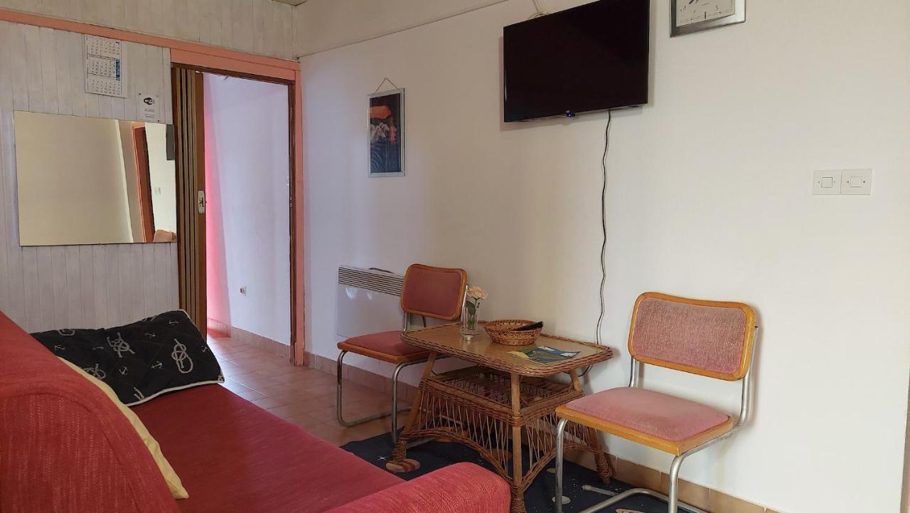 Nar Apartment Mrljane Buitenkant foto